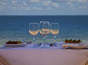 Azura Quilalea: Lunch am Strand Azura Quilalea: Lunch am Strand