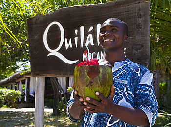 Azura Quilalea: Begrüßung Azura Quilalea: Begrüßung