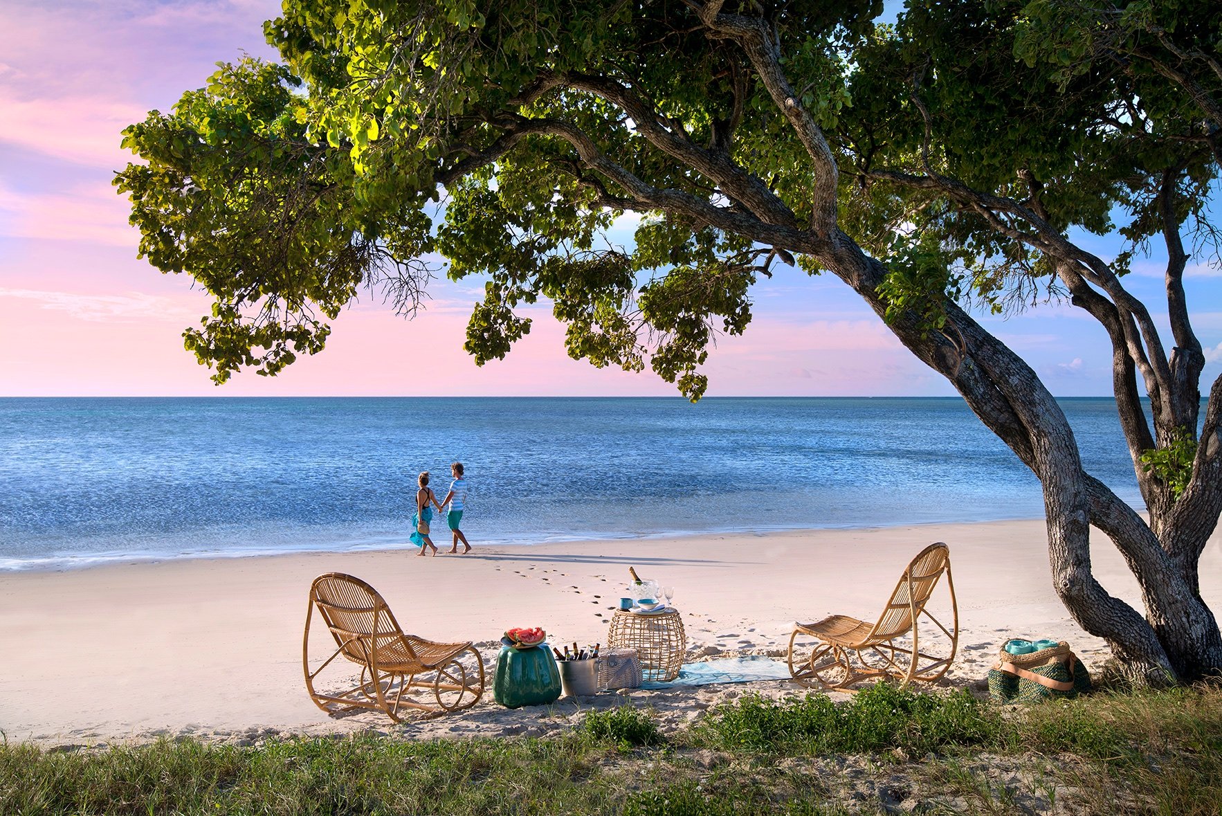 Time + Tide Miavana: Strandspaziergang