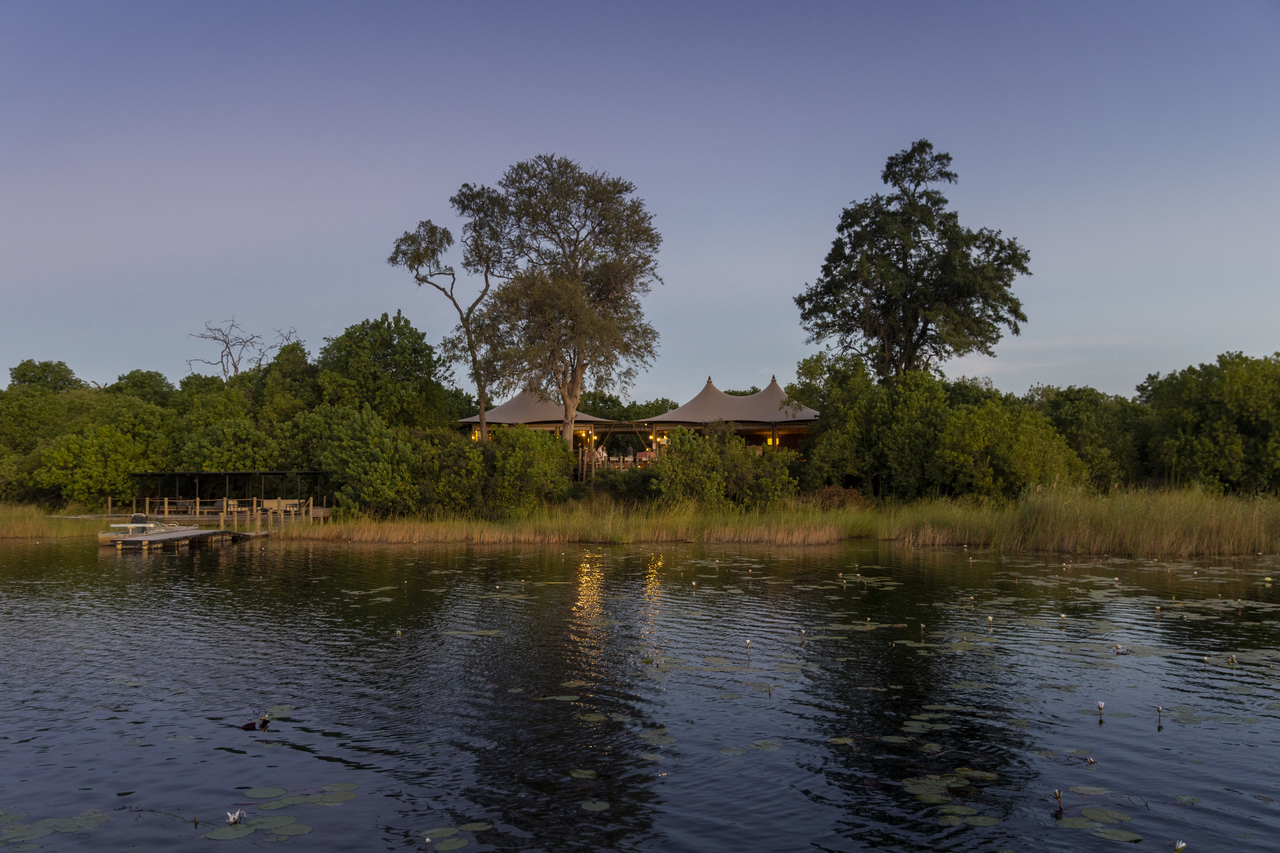 Little Duma Tau: Ansicht vom Fluss