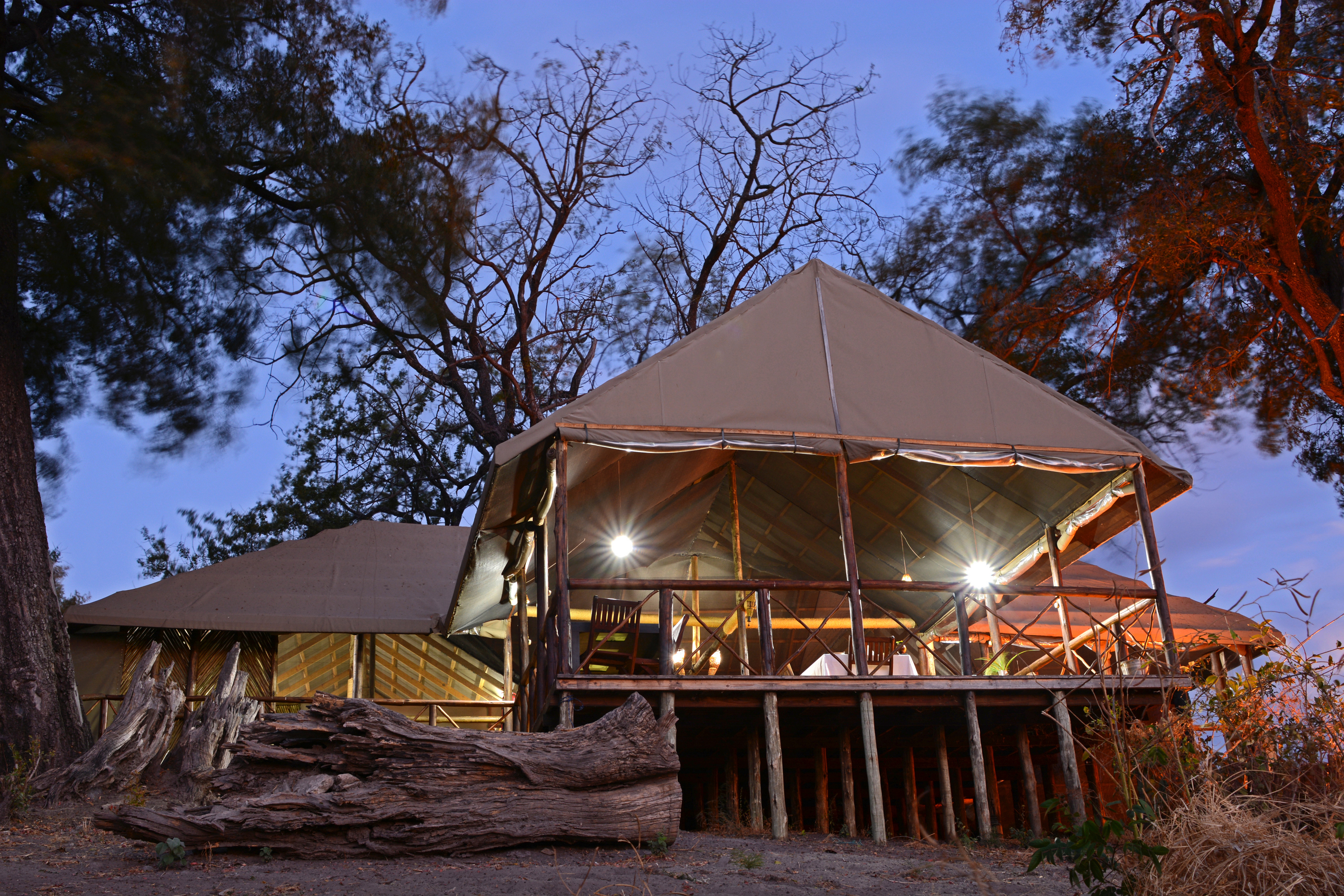 Camp Linyanti, Chobe National Park, Footsteps in Africa, Linyanti-Sümpfe, Gesamtansicht, Hauptgebäude, Afrikarma, Afrikarma Safaris, Afrikarma Safaris - Wildnis. Hautnah., Afrikarma.de