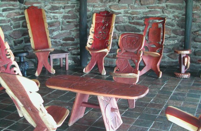 africa, afrika, afrikarma, Botsuana, Botswana, Breitmaulnashorn, buchen, central botsuana, desert, Edos Camp, Edo's Camp, gahnzi, Kalahari, kultur, Nashorn, nashorn tracking, Nordwest-kalahari, northwestern kalahari, private reserve, Privatreservat, reise, reisen, reiseveranstalter, Rhino, rhino tracking, san, san volk, southern africa, südliches afrika, tracking, Urlaub, White Rhino, zentralbotswana, einrichtung, handwerk, kunst, möbel, tradition