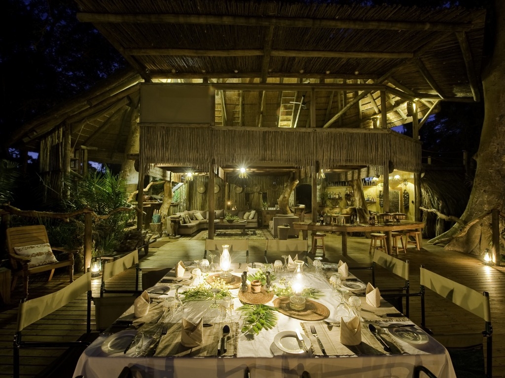 Dinner, Jacana Camp, Jao Konzession, NG 25, Okavangodelta, Wilderness Safaris, Okavango-Delta, Wassercamp