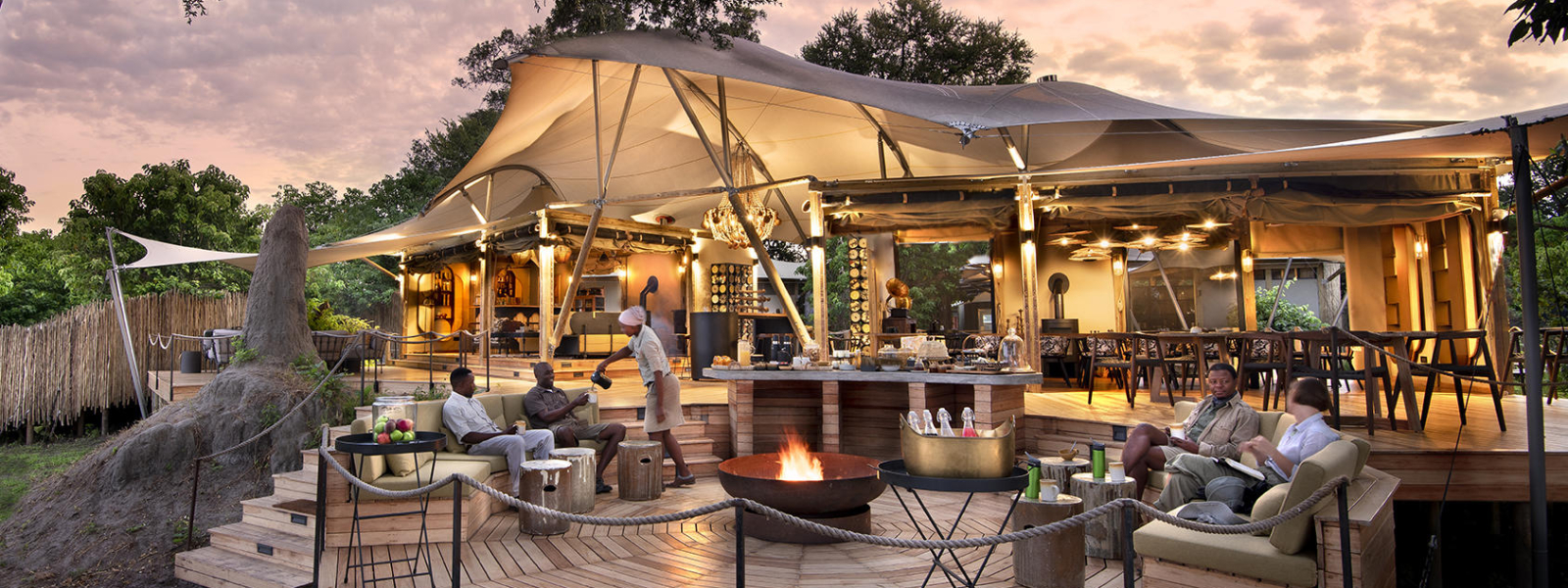 Khwai Leadwood: Die Boma lädt zum Verweilen ein Die Boma von Khwai Leadwood