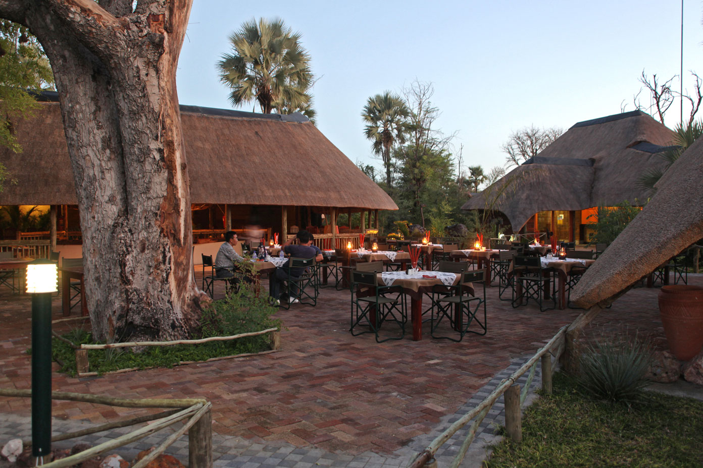 Kalahari, Nata, Nata Bird Sanctuary, Nata Lodge, Under One Botswana Sky, Restaurant, Makgadikgadi-Senke