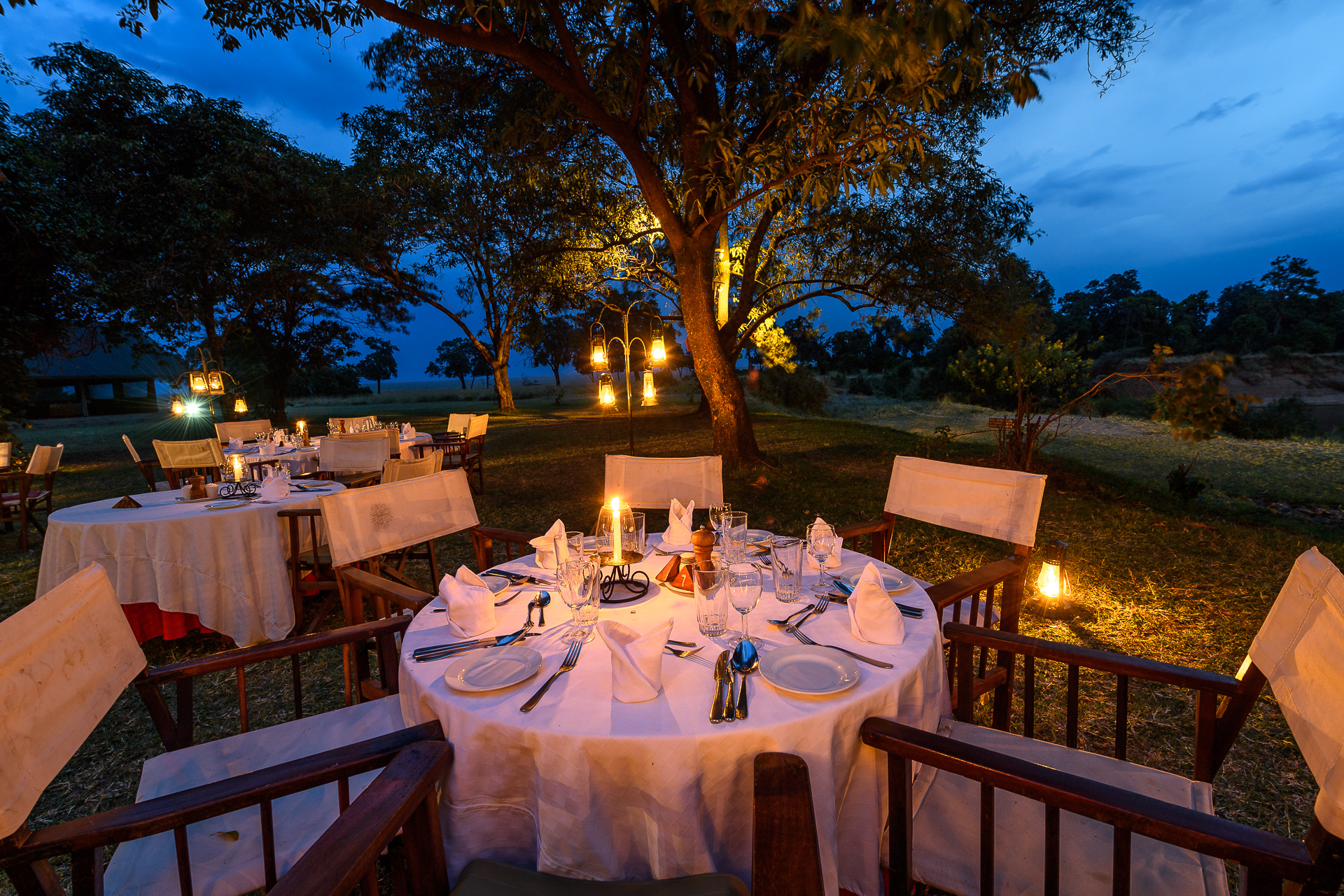 afrikarma, afrikarma Safaris, Afrikarma Safaris - Wildnis.Hautnah., afrikarma.de, Masai Mara, Abendstimmung, Dinner, Sonnenuntergang