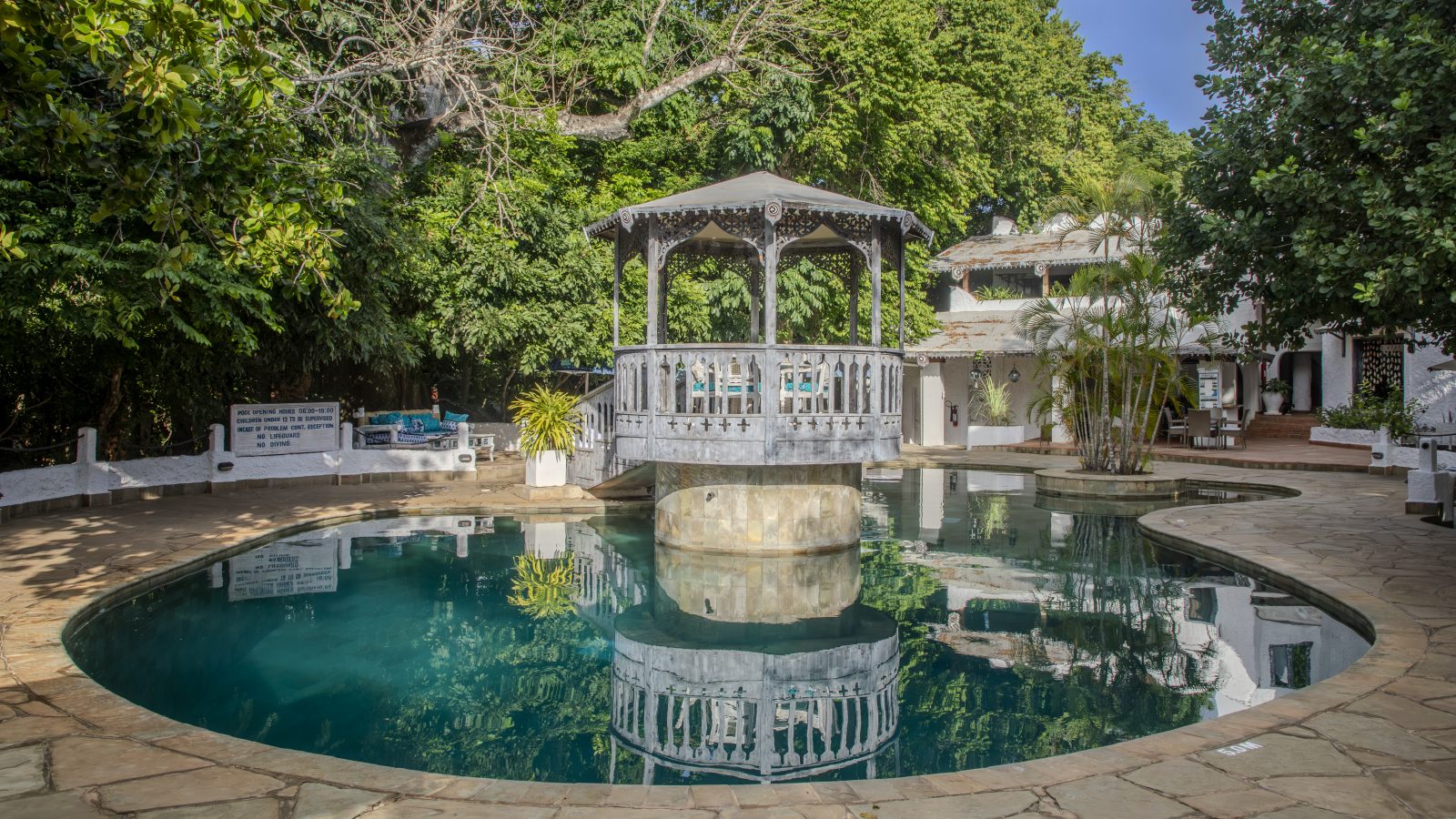 Nomad Beach Resort: Der Pool