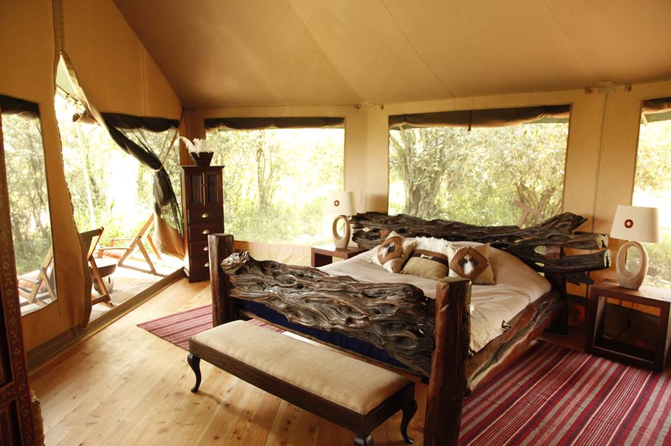 Doppelbett, Gästezelt, Honeymoon Suite, Mara National Reserve, Masai Mara, Afrikarma, Afrikarma Safaris, Afrikarma Safaris - Wildnis. Hautnah., Afrikarma.de, Sala's Camp, The Safari Collection