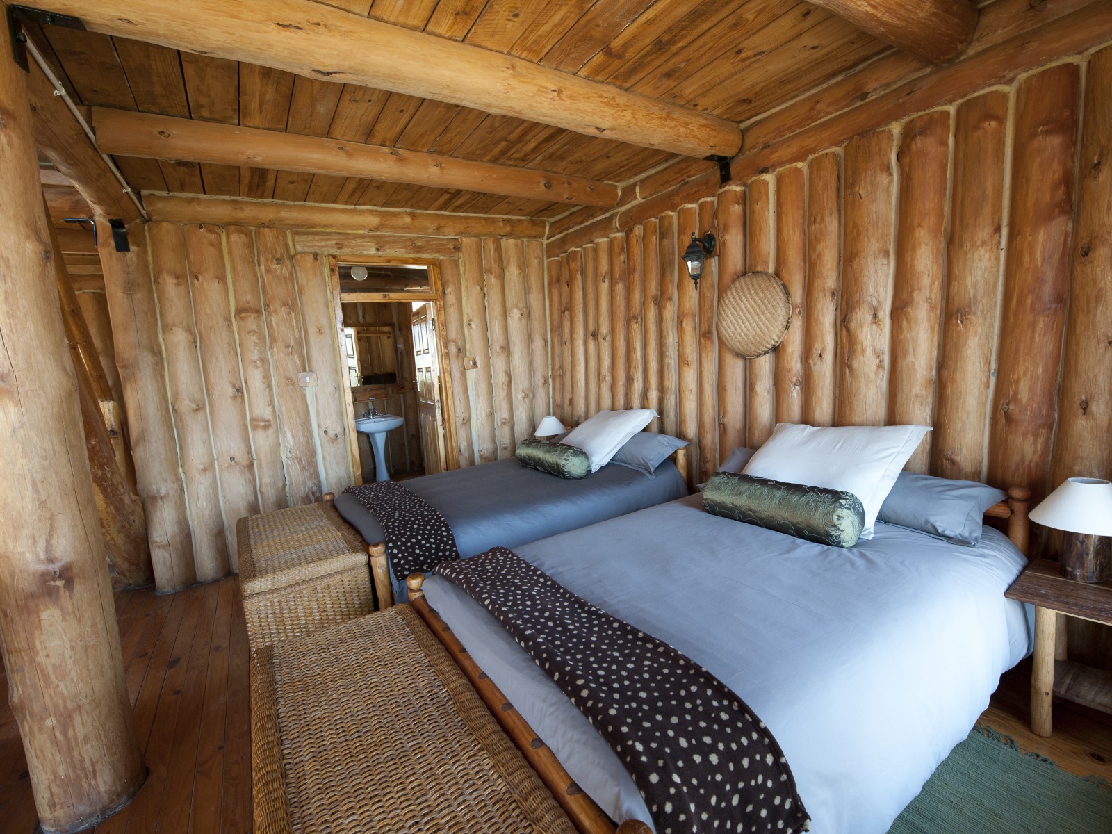 Chelinda Lodge, Malawi, Nyika Plateau, Nyika National Park, Bett, Einzelbett, Schlafzimmer, afrikarma, afrikarma.de, Wilderness Safaris