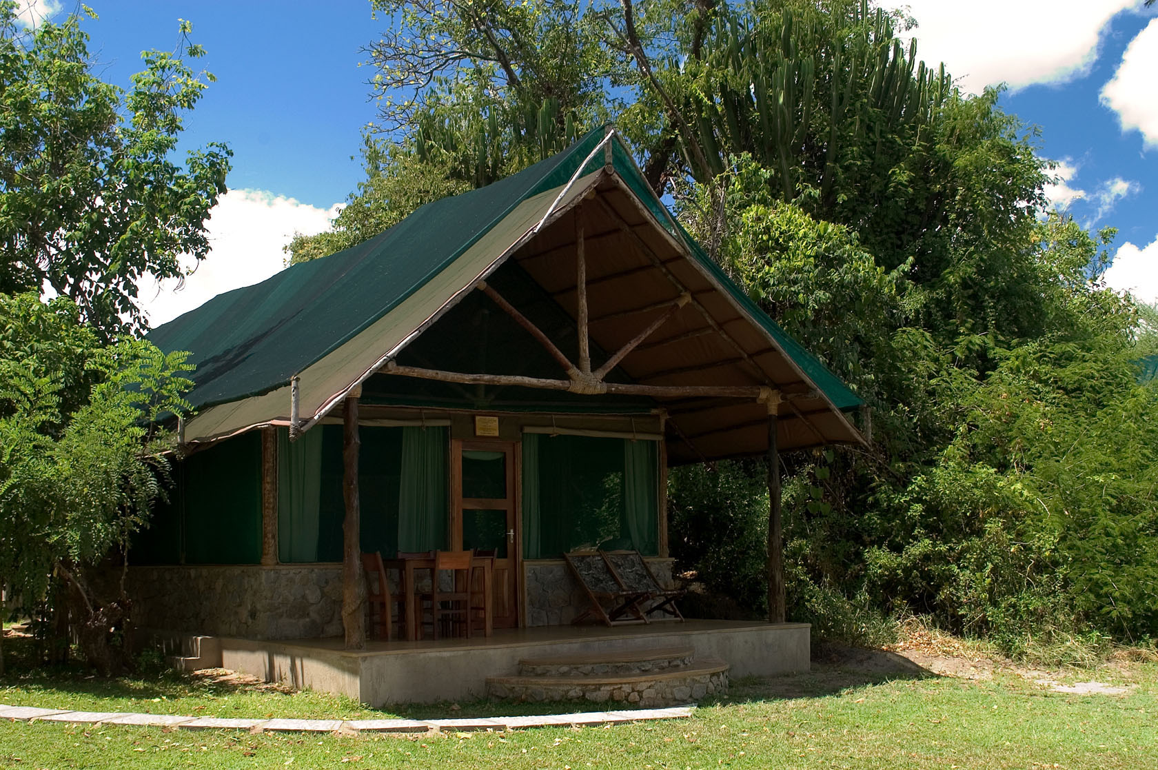 Mvuu Camp: Gästechalet Ansicht