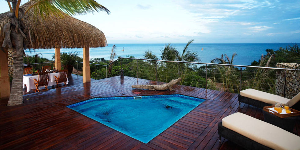 Indigo Bay Island Resort, Rani Resorts, Blick, Deck, Private Veranda, Splash Pool, Suite, Tauchbecken, afrikarma, afrikarma Safaris, afrikarma.de, anantara bazaruto, anantara bazaruto island resort, anantara bazaruto island resort and spa, anatara, bazaruto, bazaruto island