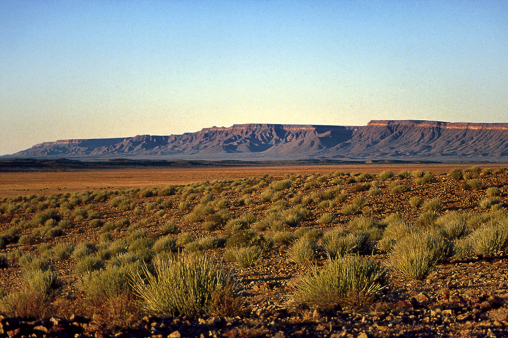 Canyon Lodge: Nama-Karoo-Wüste mit Weitblick auf den Fischfluss Canyon Canyon Lodge, Fischfluss Canyon, Gondwana Cañon Park, Gondwana Canyon Park, Gondwana Collection Namibia, Nama-Karoo-Wüste, Fish River Canyon