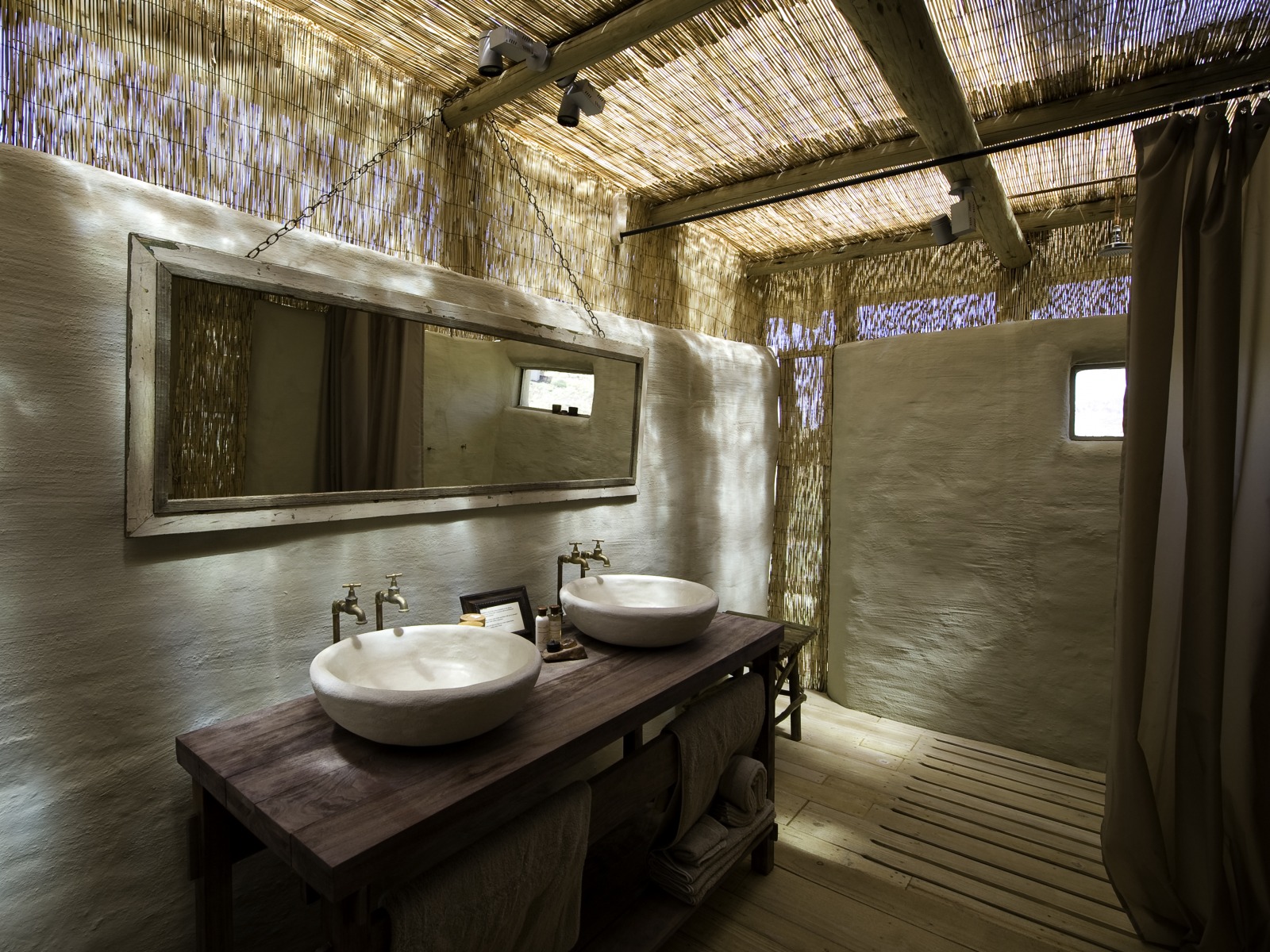 4 Sterne, Damaraland, Damaraland Camp, Kunene, Spitzmaulnashorn, Torra Conservancy, Bad, Gästebad, Waschtisch, Huab River, Huab-Tal