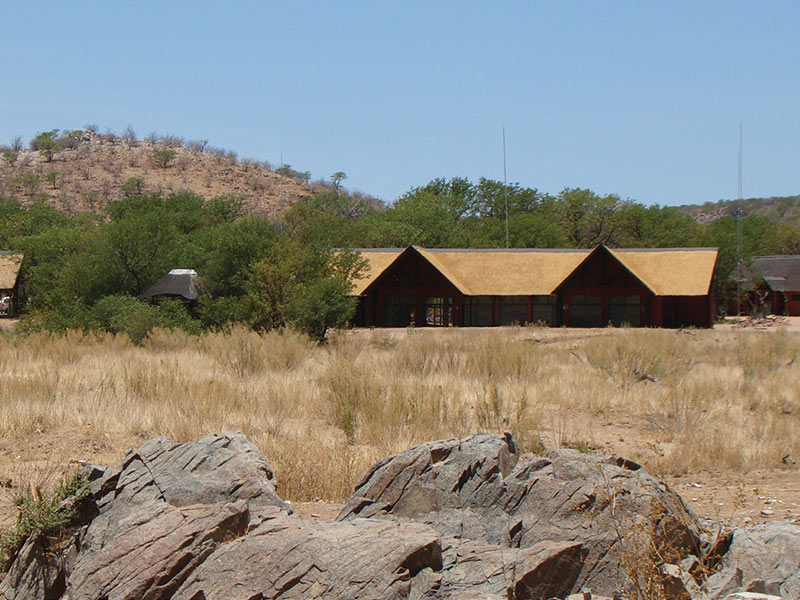 Hobatere Lodge: Hauptgebäude