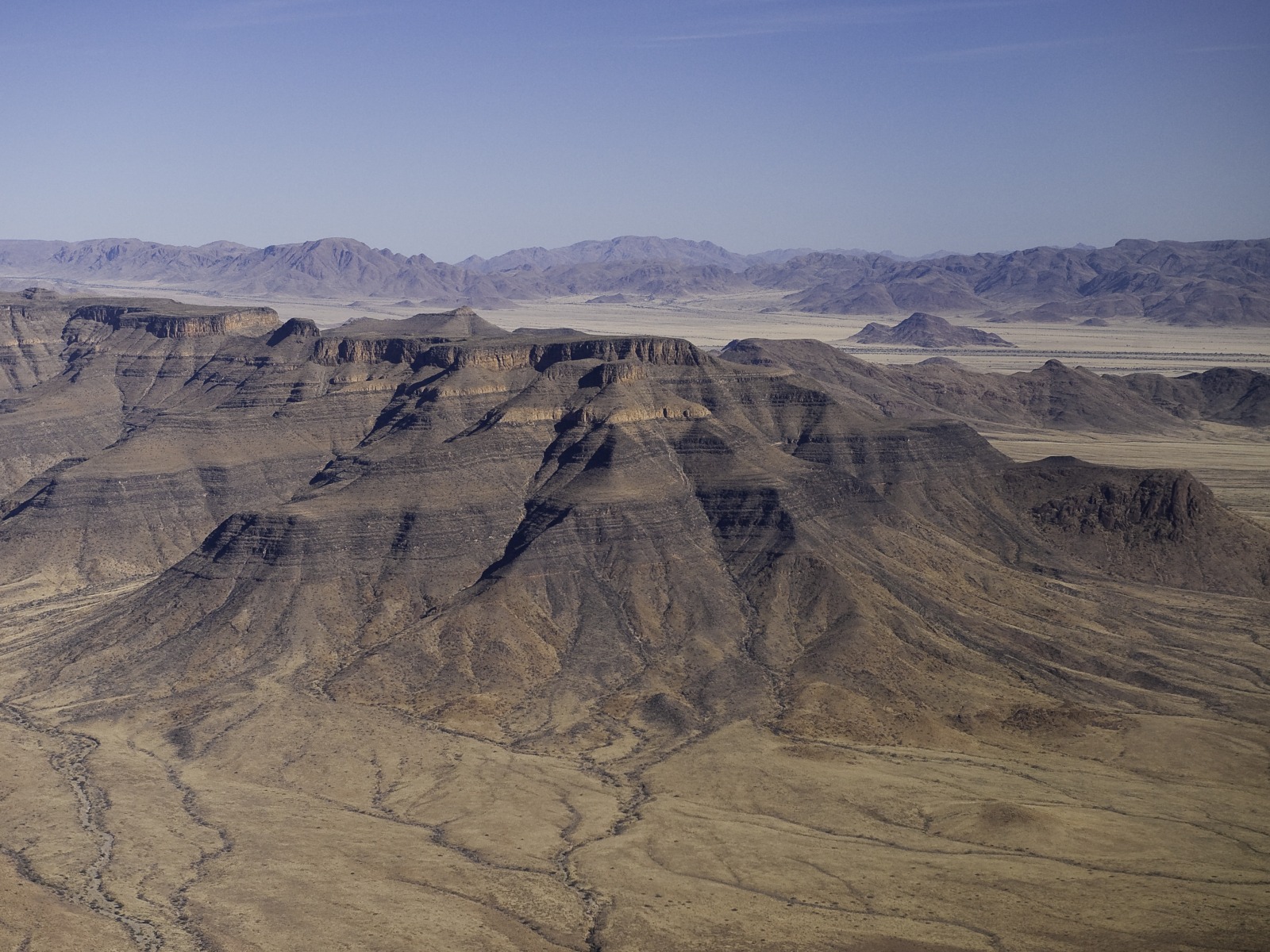 Kulala Desert Lodge: Über den Naukluftbergen