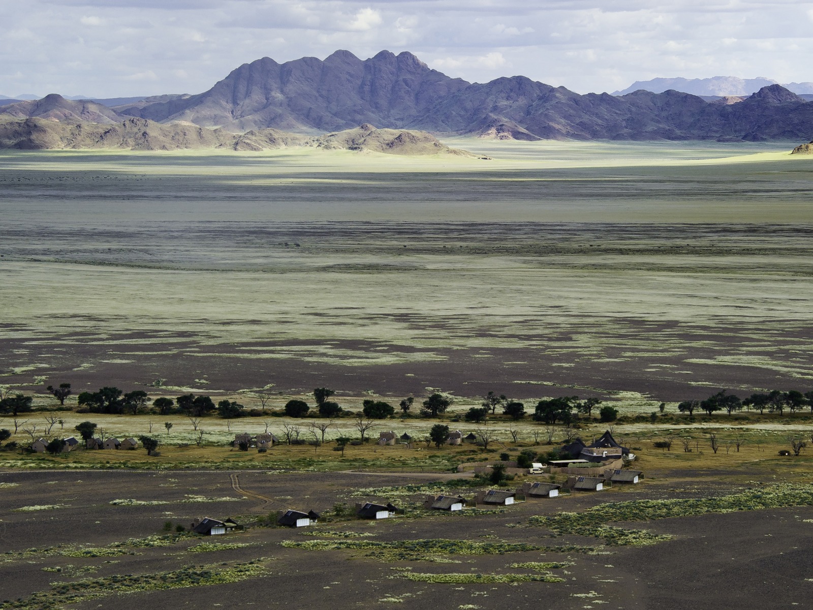 Little Kulala: Luftaufnahme des Little Kulala Camps
