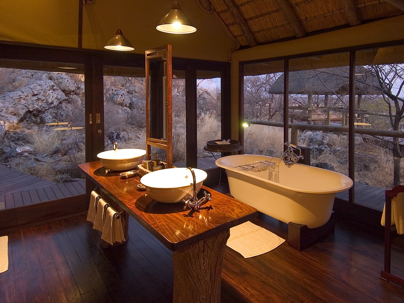 Etosha Nationalpark, Etoshapfanne, Little Ongava, Ongava Private Game Reserve, Bad, Rhino Protection Program