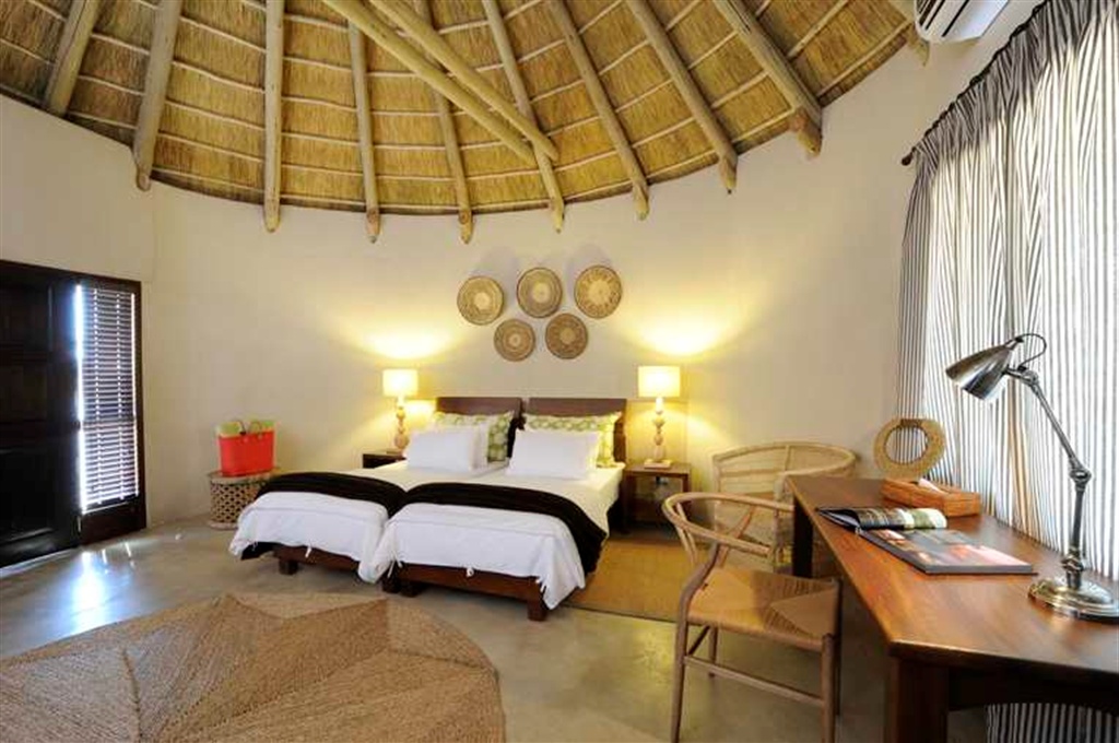 Onguma Bush Camp: Waterhole Chalet - Doppelbett Onguma Bush Camp: Waterhole Chalet - Doppelbett