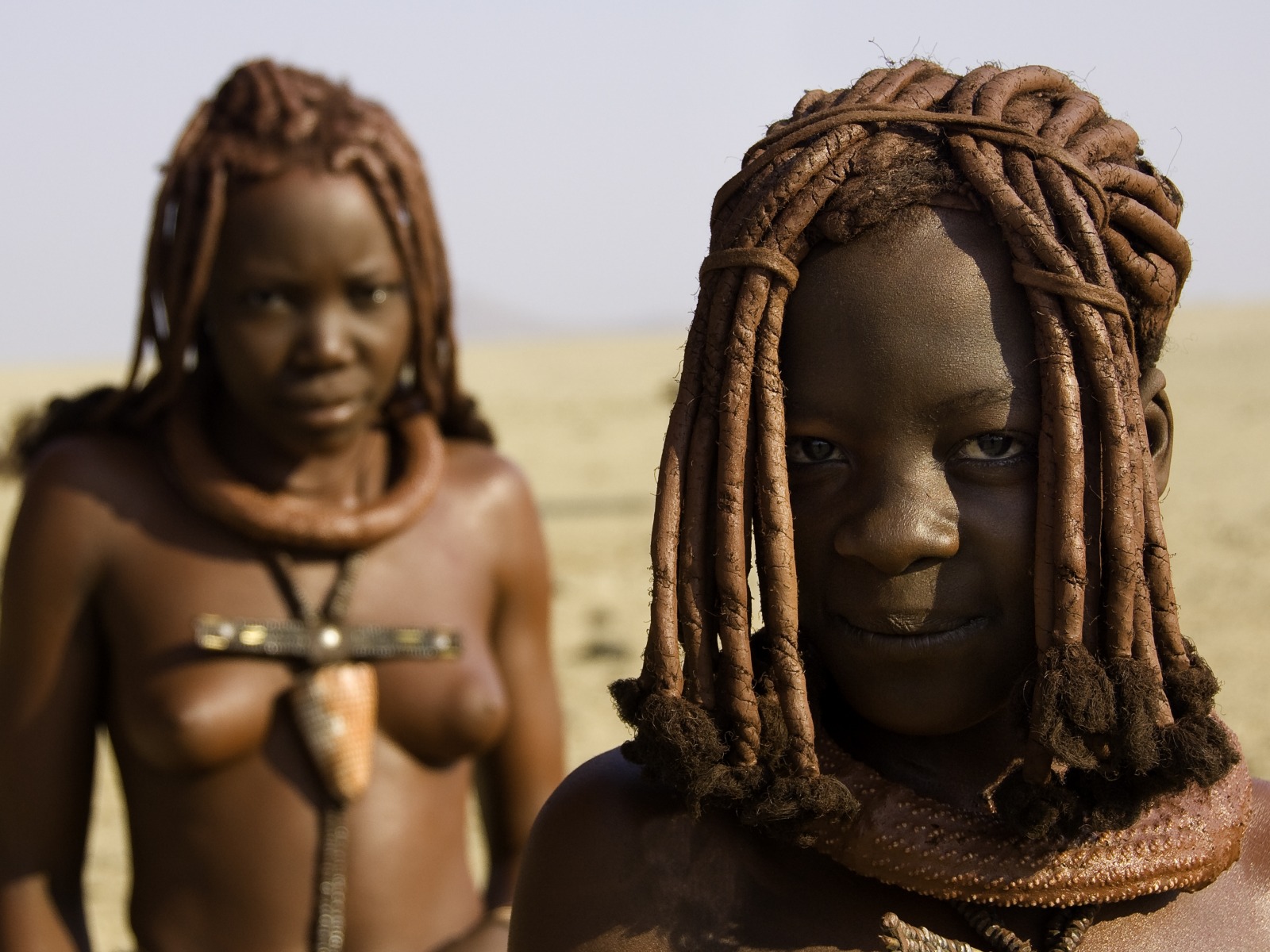 Serra Cafema: Zauberhafte Himba-Frauen