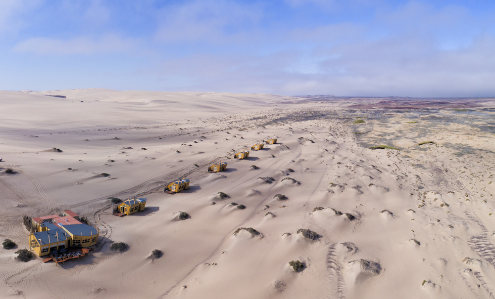 Shipwreck Lodge: Luftaufnahme der Lodge