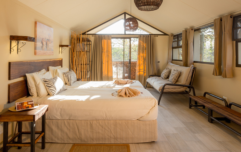 Taleni Etosha Village: Chalet mit Balkon Taleni Etosha Village: Chalet mit Balkon