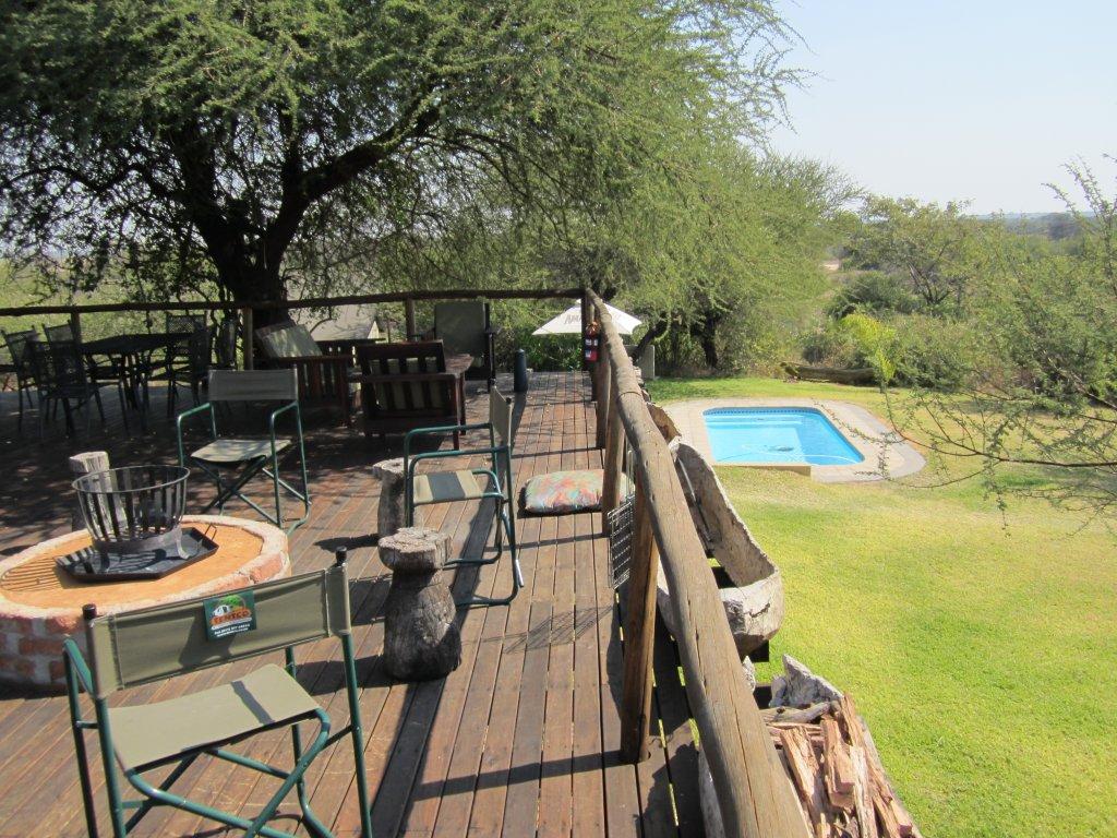 Taranga Safari Lodge: Aussichtsplattform Angola, Caiprivi, Caiprivi-Streifen, Camping, Flussufer, Jacobus Bruwer, Luxus, Namibia, Okavango, Okavango River, Rundu, Taranga, Taranga Safari Lodge, Zeltchalets, Entspannung, Erholung, Panorama, afrikarma, afrikarma.de, Afrikarma Safaris