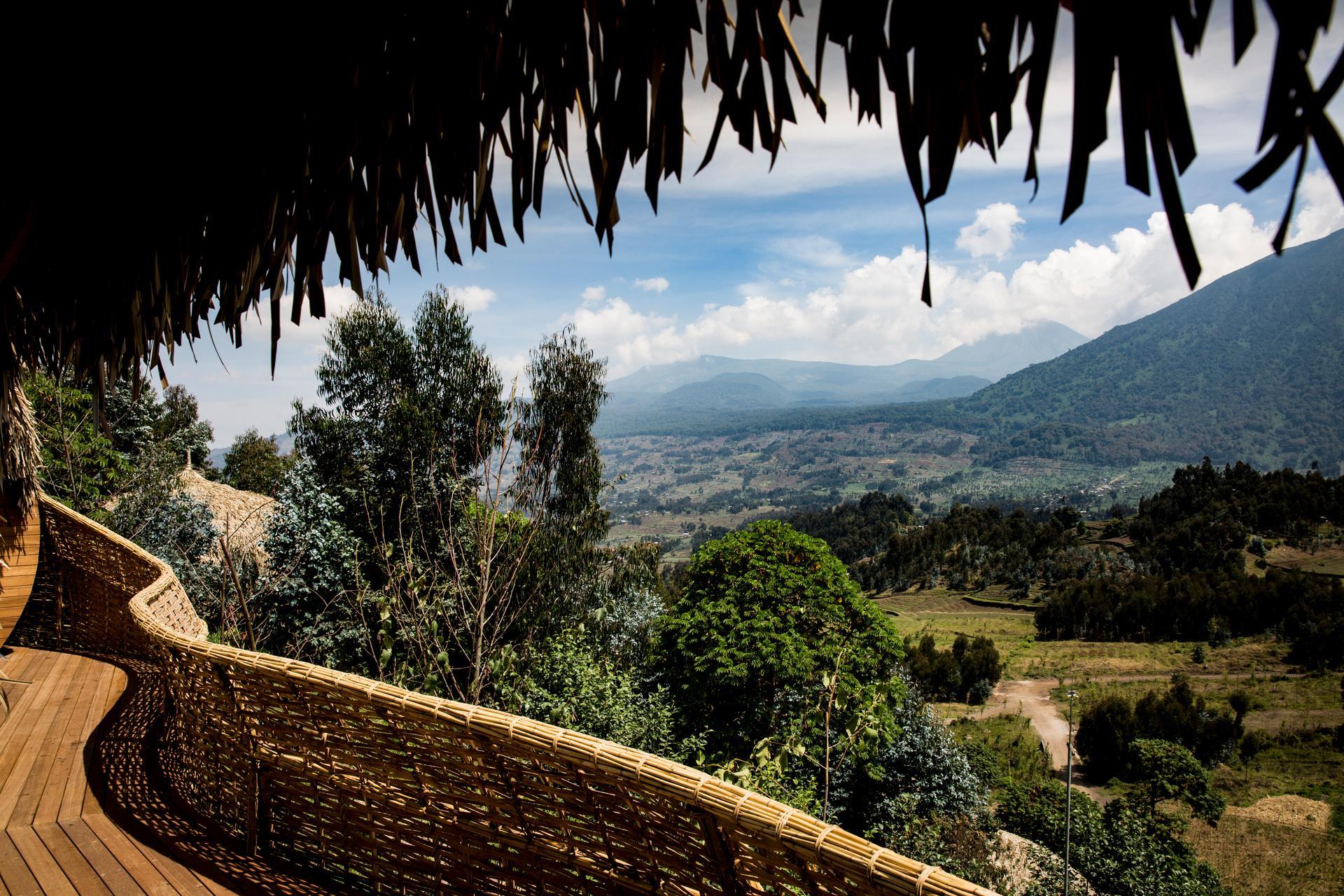 Bisate Lodge: Villa Blick vom Balkon Bisate Lodge: Villa Blick vom Balkon