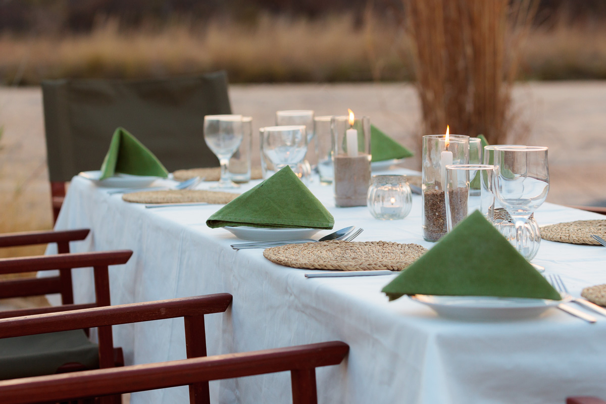 Gavin Opie, Musilashi River, Nkonzi Bush Camp, South Luangwa National Park, Diinner, Afrikarma, Afrikarma Safaris, Afrikarma Safaris. Wildnis. Hautnah., Afrikarma.de