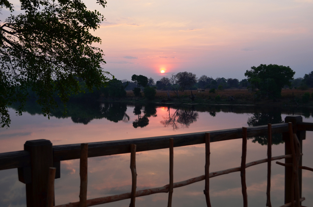 Angeln, Fishing, Game Drive, Jacques Collins, Kafue National Park, Kafue River, Leopard Lodge, Lubungu, Lunga-Lushwishi Game Management Area, Walking Safari, Abendlicht, Deck, Flussdeck, Afrikarma, Afrikarma Safaris, Afrikarma Safaris - Wildnis. Hautnah., Afrikarma.de