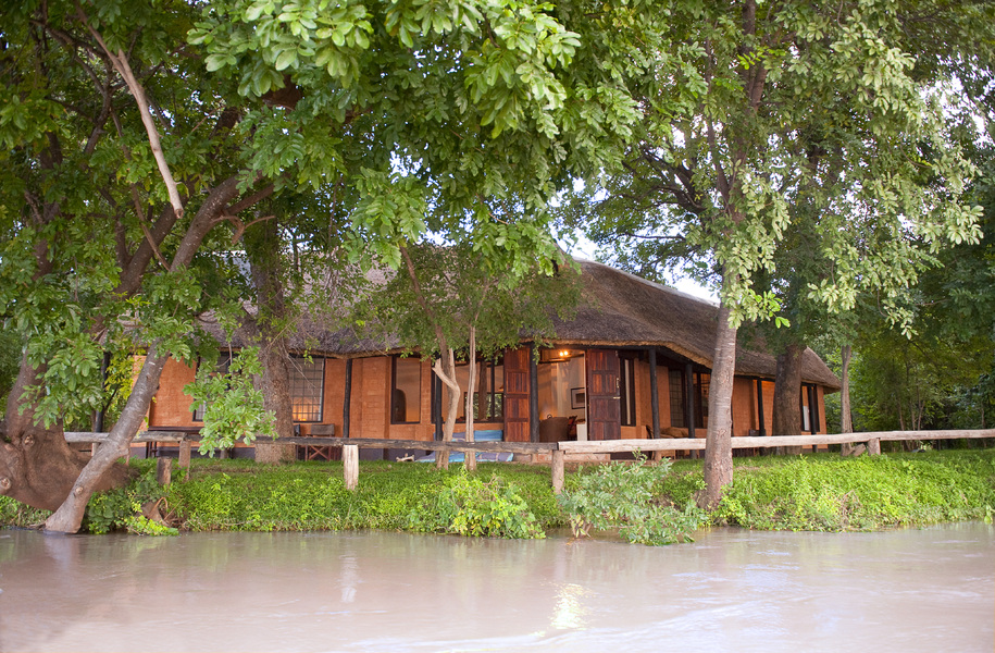 Flusspferd, Kinderfreundlich, Luangwa, Luangwa River, Luxus, Nachhaltigkeit, Nilpferd, Nsefu Sector, Nsefu Sektor, Privathaus, Privatsphäre, Robin, Robin Pope, Robin Pope Safaris, Sambia, Service, South Luangwa, South Luangwa Nationalpark, South Luangwa Valley, Zambia, Natur, afrikarma, afrikarma.de