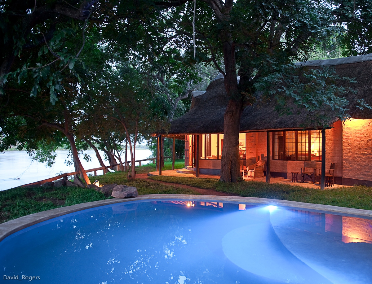 Flusspferd, Kinderfreundlich, Luangwa, Luangwa River, Luxus, Nachhaltigkeit, Nilpferd, Nsefu Sector, Nsefu Sektor, Privathaus, Privatsphäre, Robin, Robin Pope, Robin Pope Safaris, Sambia, Service, South Luangwa, South Luangwa Nationalpark, South Luangwa Valley, Zambia, Swimmingpool, afrikarma, afrikarma.de