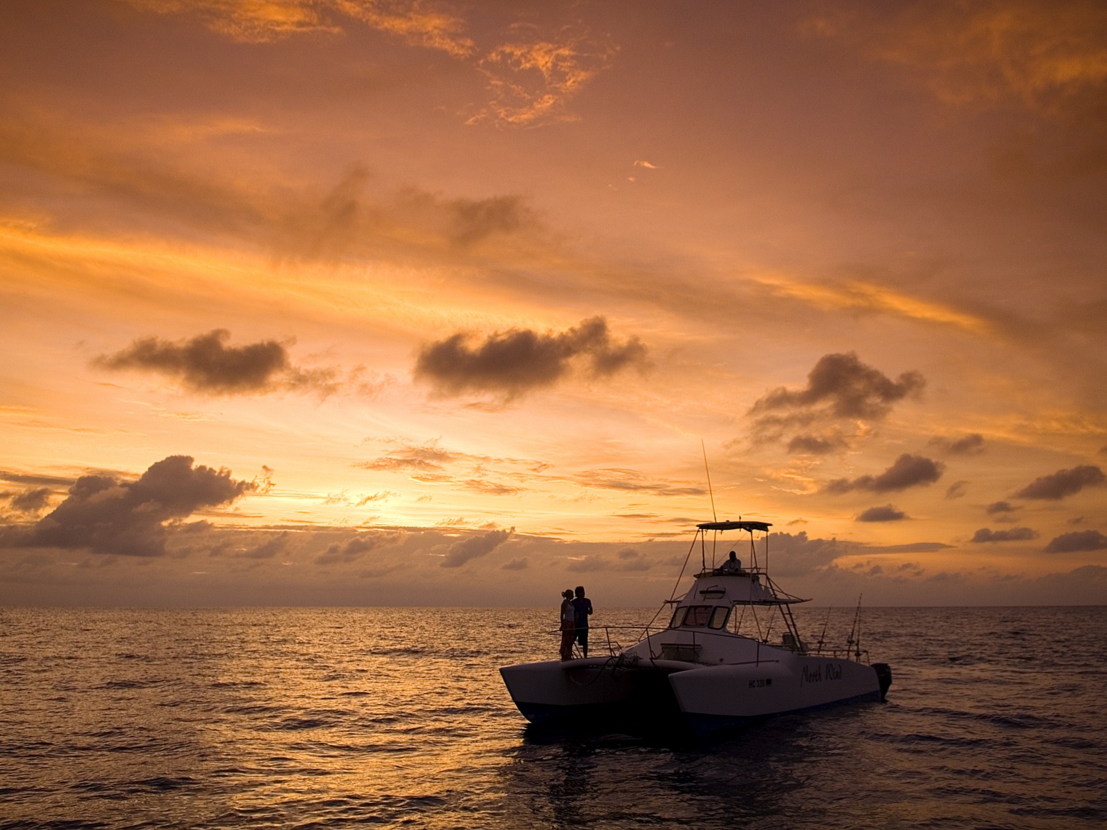 North Island: Fahrt in den Sonnenuntergang