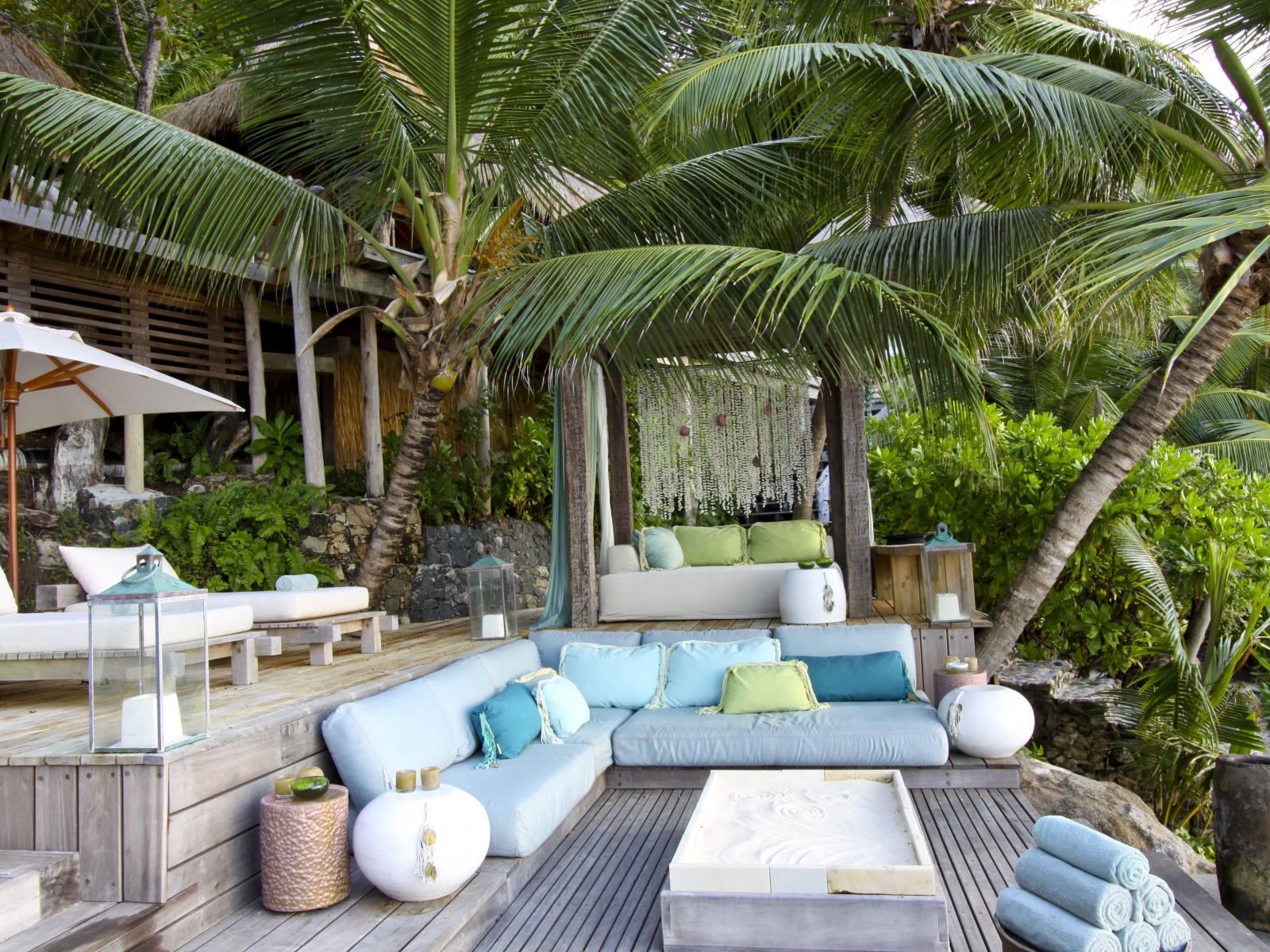 North Island: Sonnendeck der Gästevilla