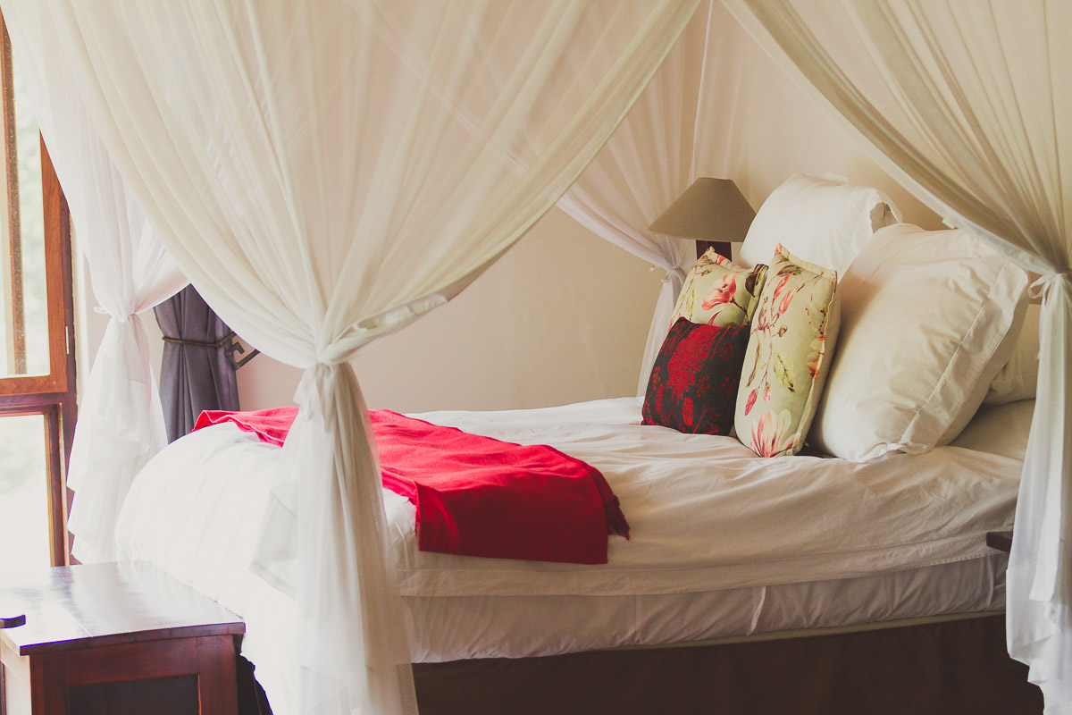 Aberfoyle Lodge, Eastern Highlands, Honde Valley, Nyanga National Park, Nyankombe River, Doppelbett, Moskitoschutz, Afrikarma, Afrikarma Safaris, Afrikarma Safaris. Wildnis. Hautnah., Afrikarma.de
