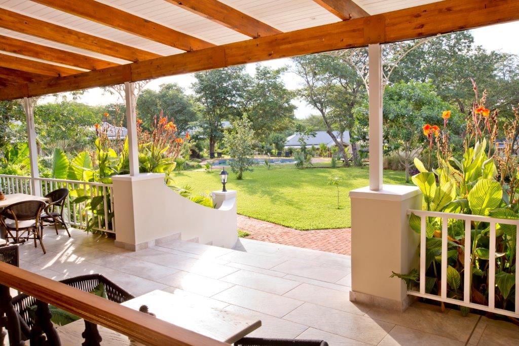 Pioneers Victoria Falls: Zugang zm Garten