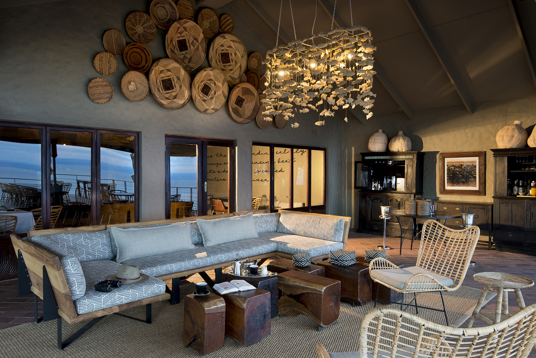 African Bush Camps, Beks Ndlovu, Bumi Hills Safari Lodge, Karibasee, Lake Kariba, Deko, Lounge, Sessel, Sofa, Afrikarma, Afrikarma Safaris, Afrikarma Safaris. Wildnis. Hautnah., Afrikarma.de