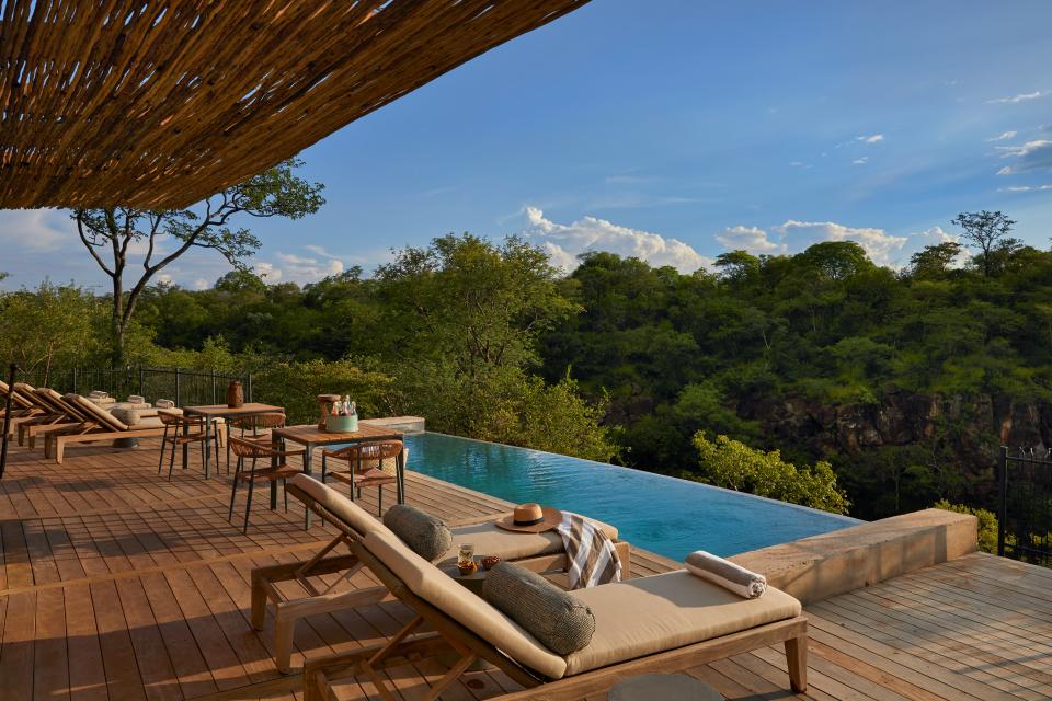 Bupenyu Lodge: Pooldeck