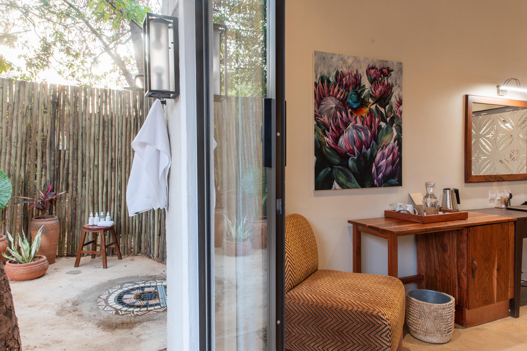 Shongwe Oasis Lodge: Deluxe Double Room Terrasse