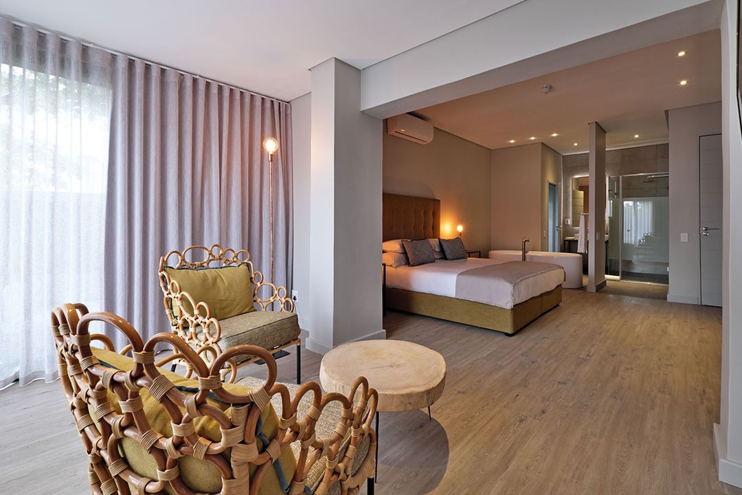 Green Point, Tree House Boutique Hotel, Victoria & Alfred Waterfront, Secret Garden Suite, Doppelbett, Gästezimmer, Afrikarma, Afrikarma Safaris, Afrikarma Safaris. Wildnis. Hautnah., Afrikarma.de