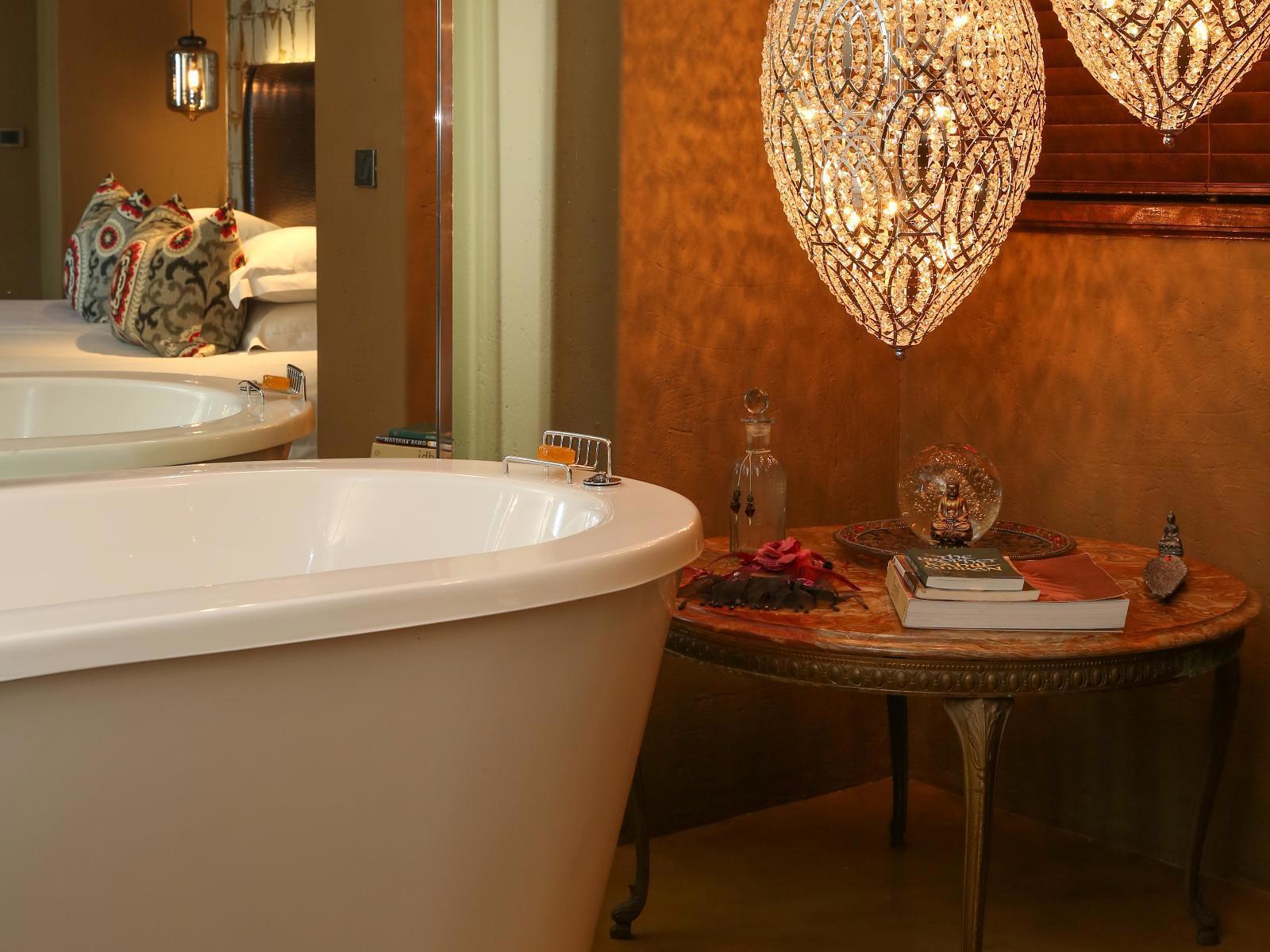 Teremok Marine Lodge and Spa: Zodiac Suite Bad