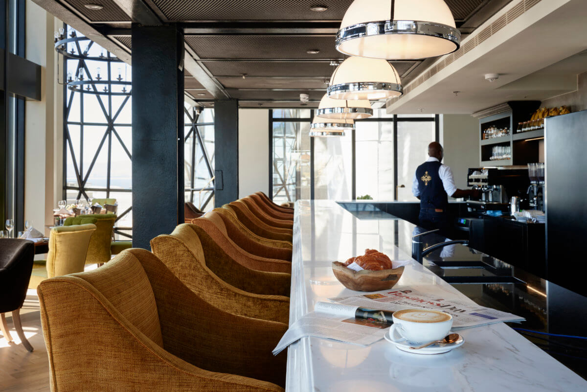 Cape Town, Hafen, Kapstadt, Südafrika, The Royal Portfolio, The Silo, V&A Waterfront, Bar, Kaffee, Restaurant, The Granary Café, Afrikarma, Afrikarma Safaris, Afrikarma Safaris – Wildnis. Hautnah., afrikarma.de, Table Mountain, Tafelberg