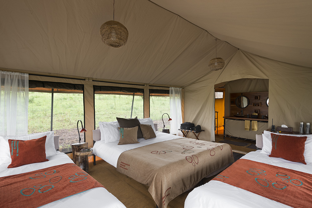 Chaka Camp, Kiota Camp, Serengeti, Dreierbett, Gästezelt, afrikarma, afrikarma Safaris, afrikarma Safaris - Wildnis. Hautnah., afrikarma.de