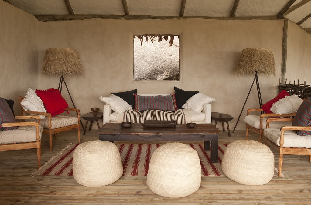 Lamai Serengeti, Nomad Tanzania, Serengeti, Lounge, Sessel, Sofa, afrikarma, afrikarma Safaris, afrikarma.de