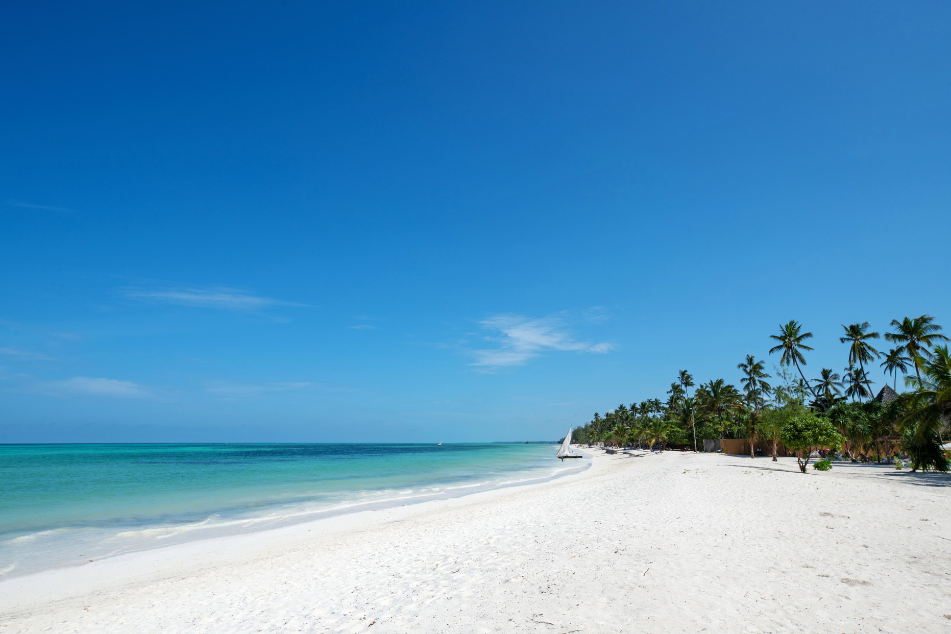 LUX Marijani: Der Strand