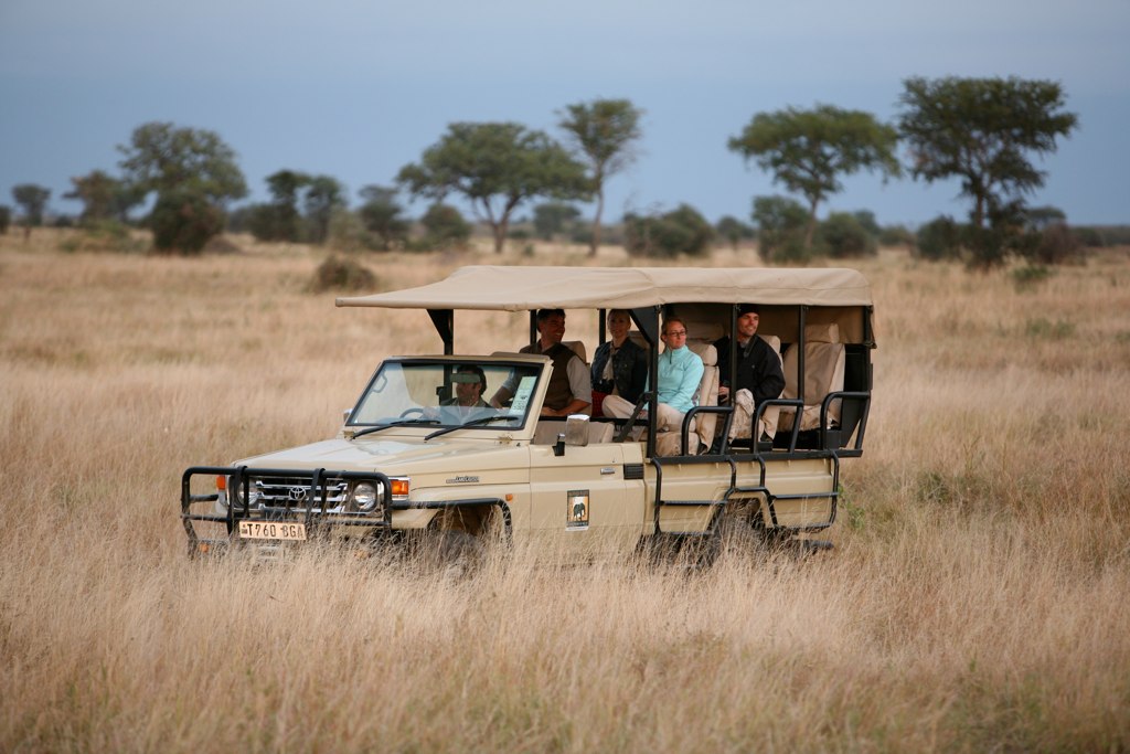 Manyara Ranch, Aktivitäten, Safarifahrzeug