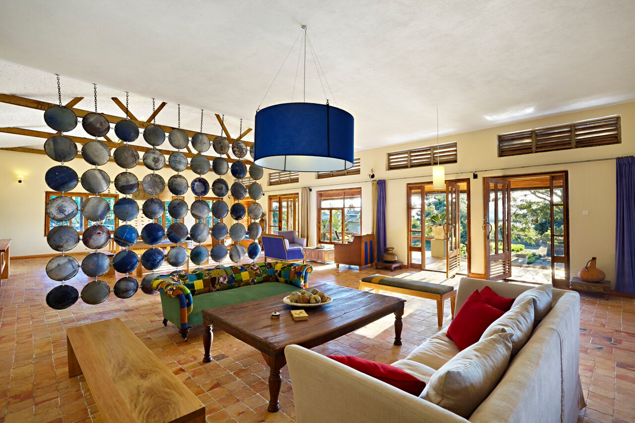 Volcanoes Kyambura Gorge Lodge, Kazinga Channel, Kyambura-Schlucht, Queen Elizabeth National Park, Volcanoes Safaris, Dekoration, Hauptgebäude, Recycling, Afrikarma, Afrikarma Safaris, Afrikarma Safaris - Wildnis. Hautnah., Afrikarma.de