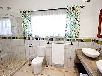 Pioneers Victoria Falls: Gästebad Pioneers Victoria Falls: Gästebad