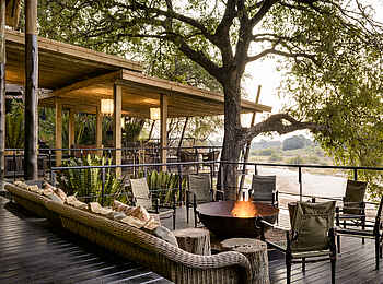 Singita Ebony Lodge: Die Terrasse Singita Ebony Lodge: Die Terrasse