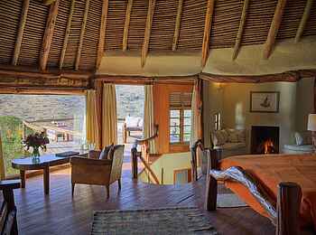 Borana Lodge: Das Hauptschlafzimmer im Cottage 5 & 6 Borana Lodge: Das Hauptschlafzimmer im Cottage 5 & 6