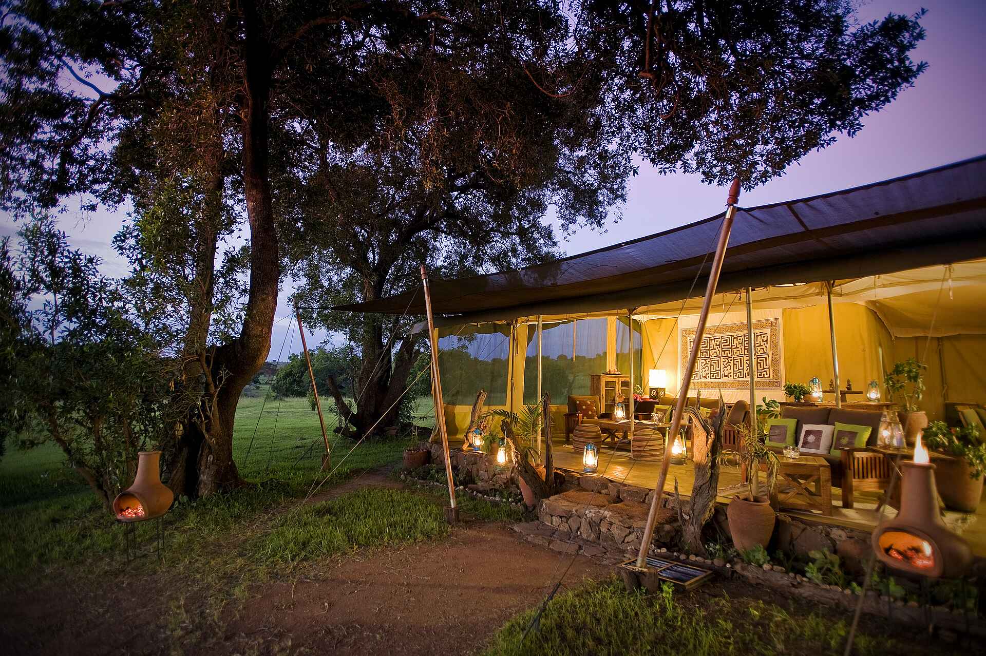 Kicheche Mara Camp: Lounge im Sonnenuntergang